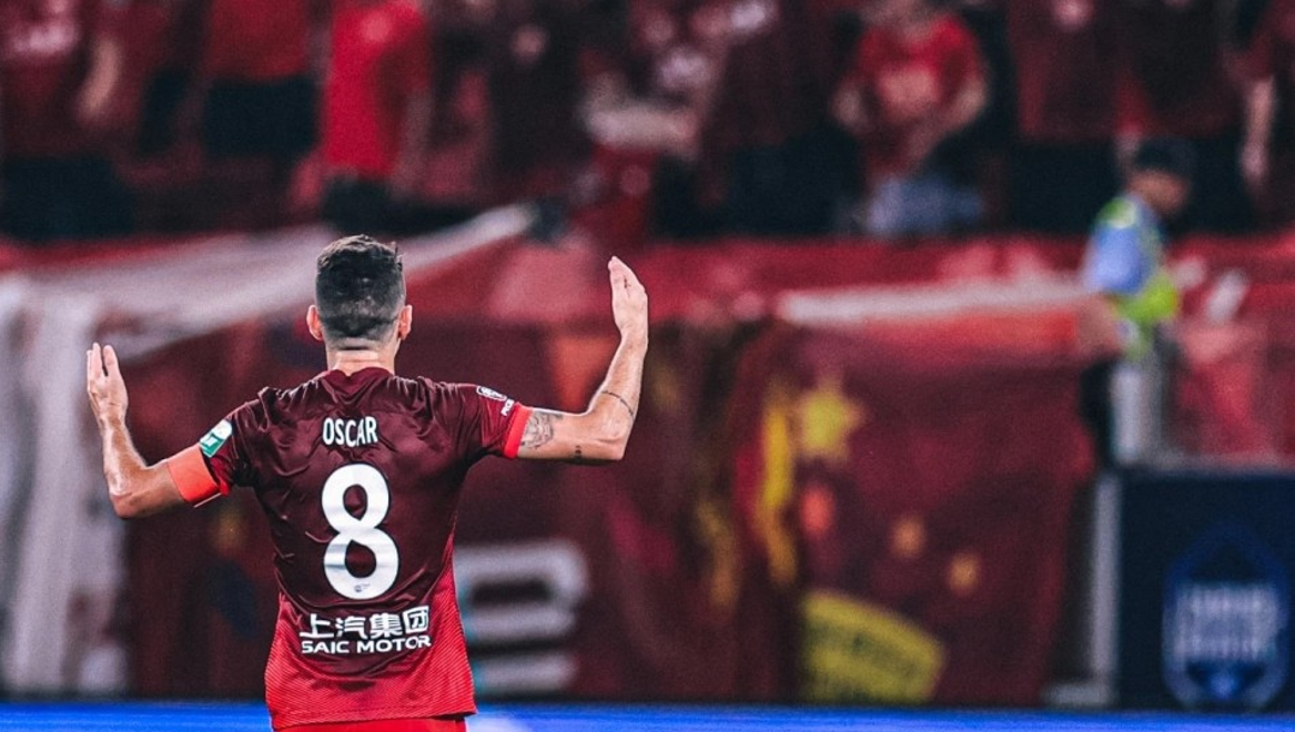 关于上海上港队霸气登顶,夺取亚冠强席位的信息 关于上海上港队霸气登顶,夺取亚冠强席位的信息