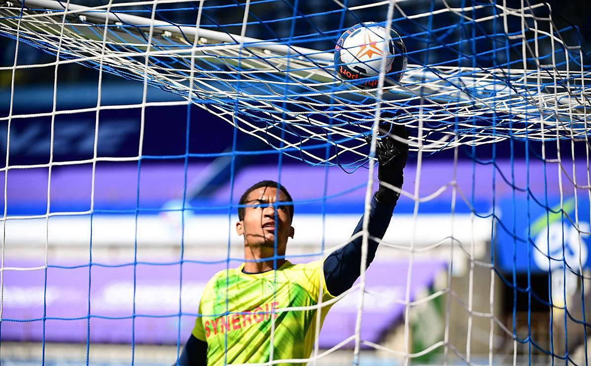 尼斯险胜南特,保持领先优势 尼斯险胜南特,保持领先优势