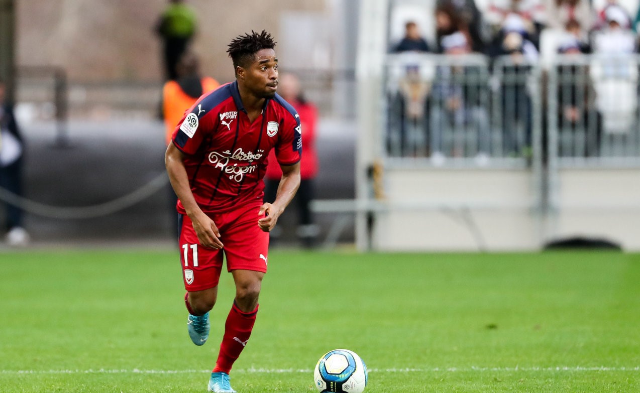 波尔多主场逼平里昂,积分榜冲前的简单介绍 波尔多主场逼平里昂,积分榜冲前的简单介绍