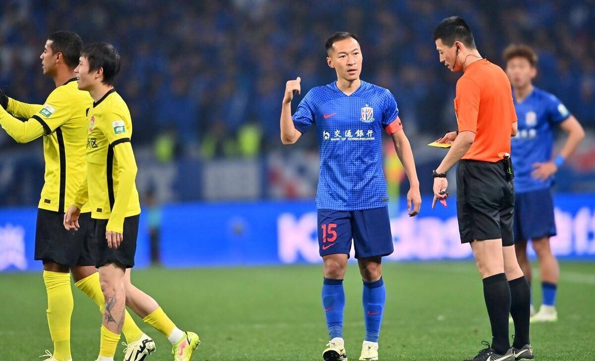 关于亚冠赛场不期而遇灾祸,球迷情绪风雨飘摇的信息 关于亚冠赛场不期而遇灾祸,球迷情绪风雨飘摇的信息