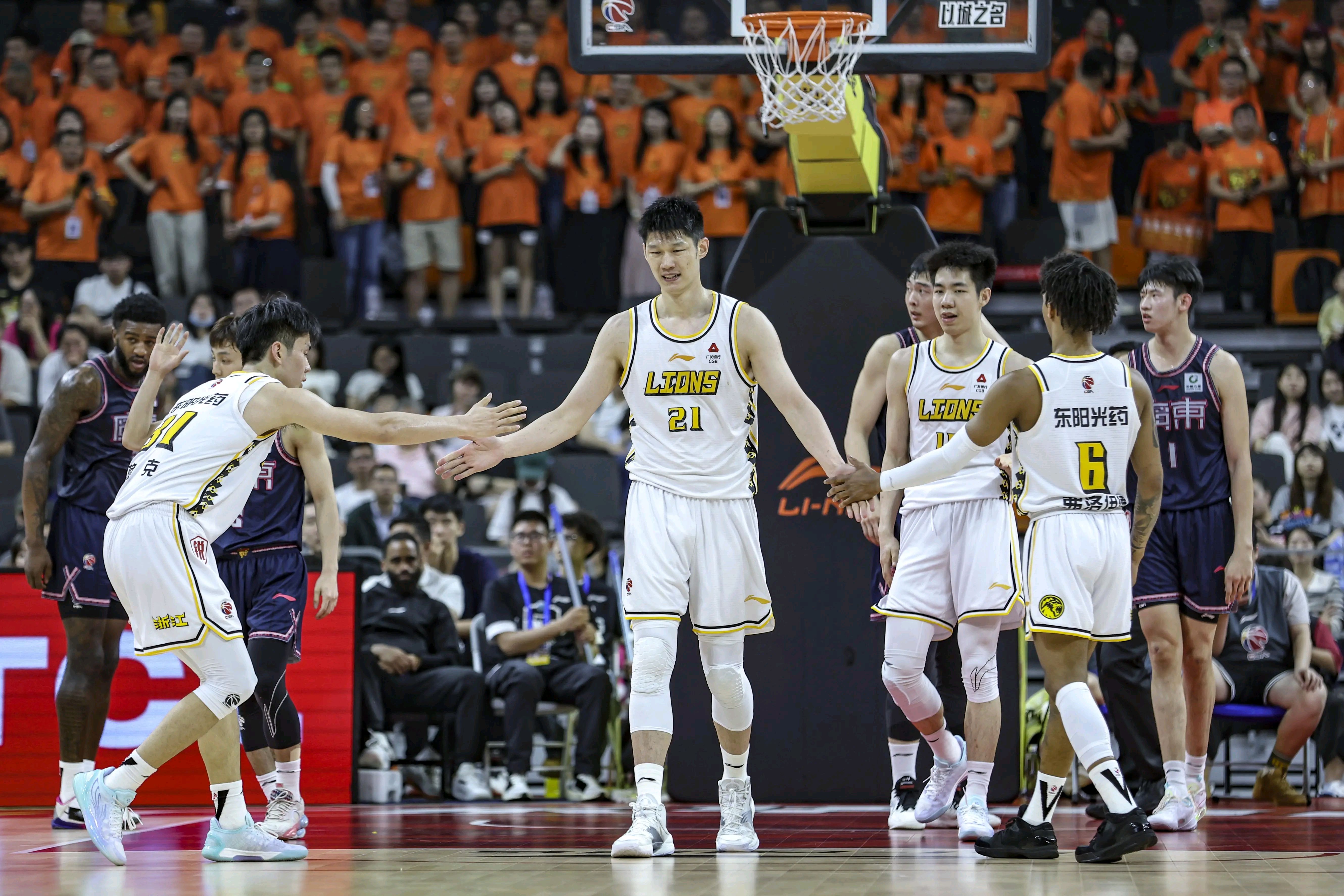 包含巅峰对抗:广厦队将挑战领头羊广东队的词条 包含巅峰对抗:广厦队将挑战领头羊广东队的词条